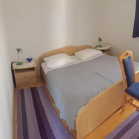 Bili Guest house *